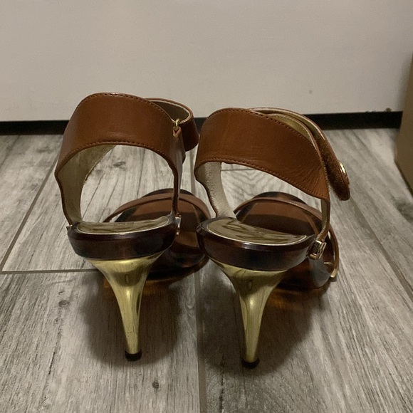 Michael Kors BrownTortoiseshell Dress Sandal size 8 - Picture 3 of 6
